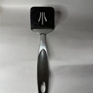 Premium Silver Slotted Turner